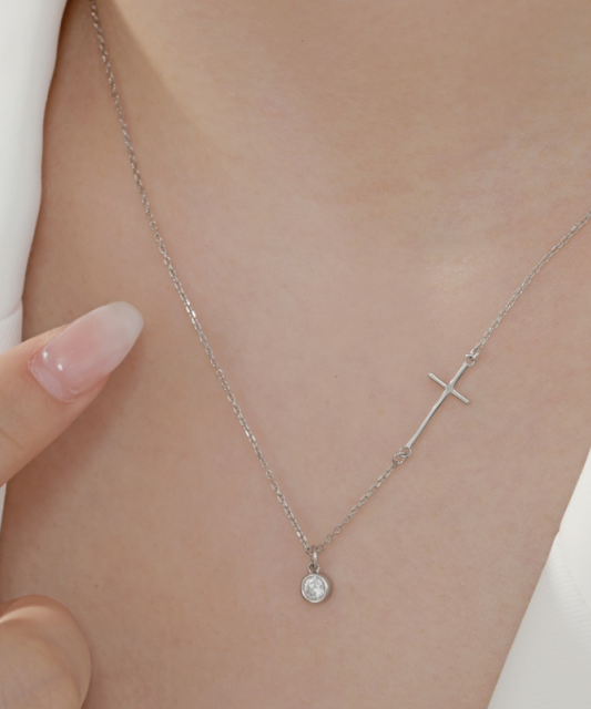 Серебряный цепочка с цирконами