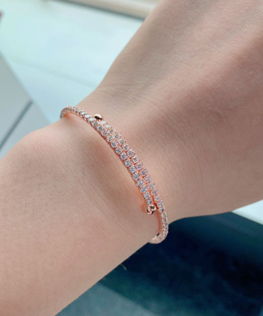 Apzeltīta sudraba rokassprādze ar cirkonijiem