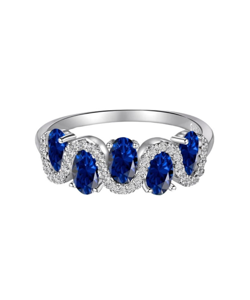 Серебряное кольцо с цирконами