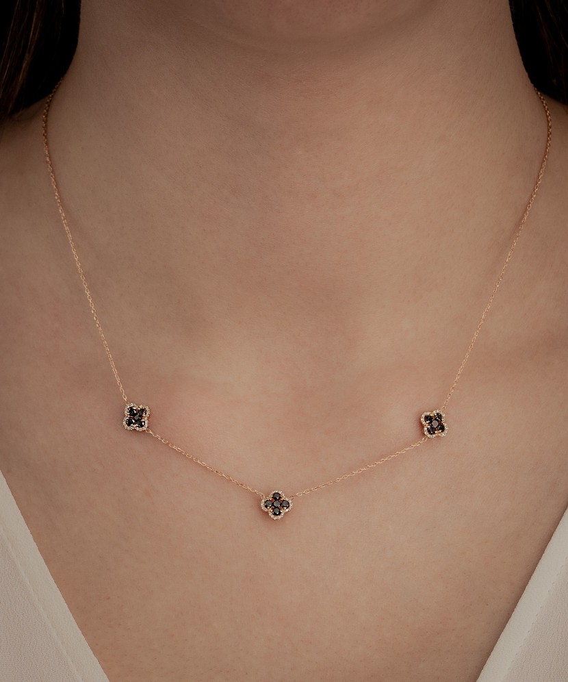 Zelta ķēde ar dimantiem