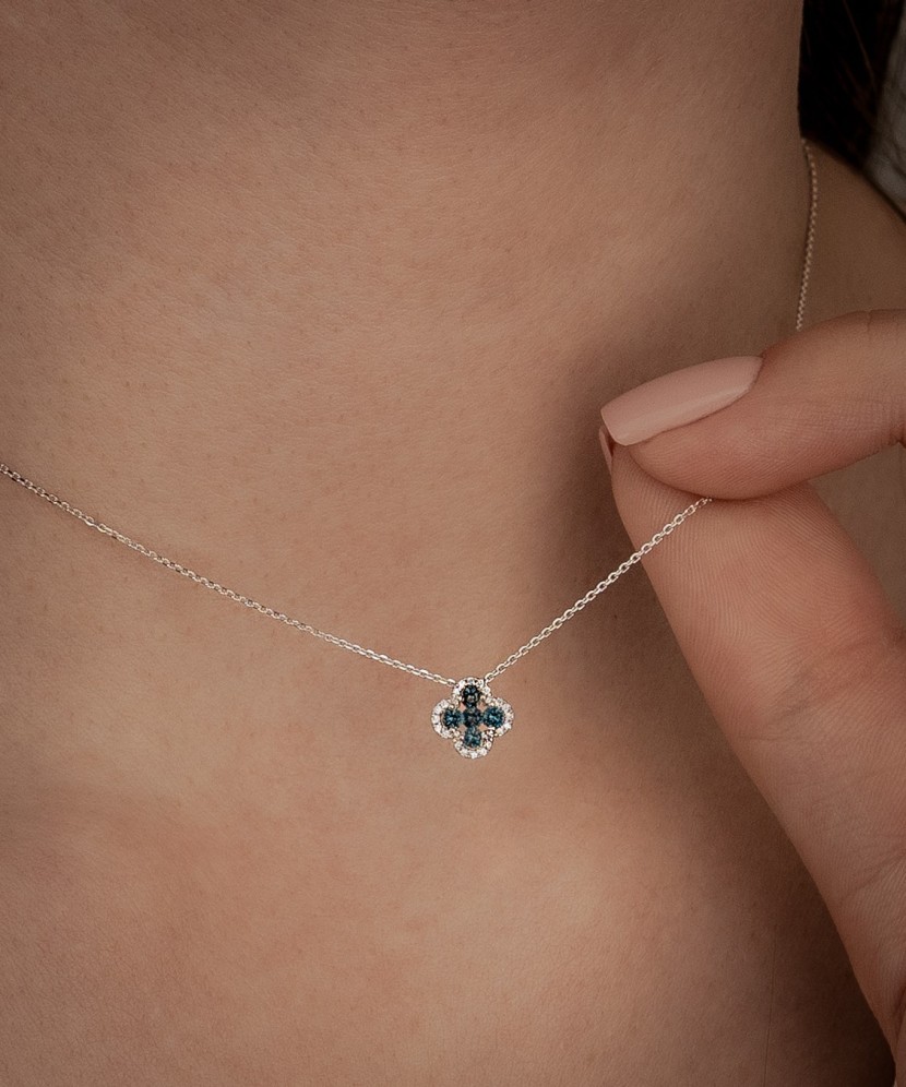 Цепочка из белого золота с лондонскими топазами и бриллиантами