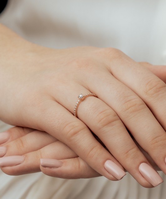 Zelta gredzens ar dimantiem