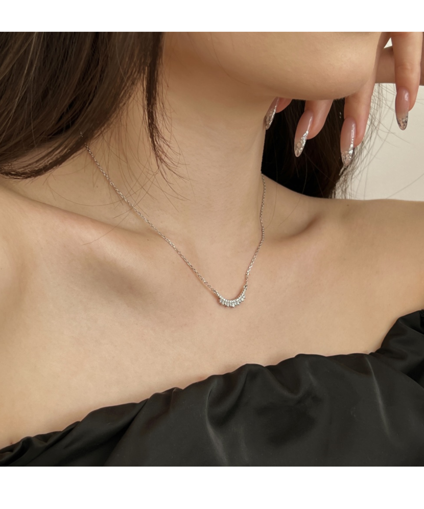 Sudraba ķēdīte ar cirkonija piekariņu