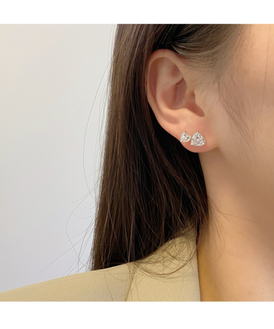 Серьги из серебра с цирконами