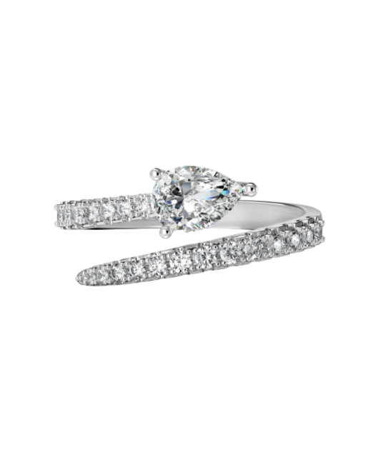 Серебряное кольцо с цирконами