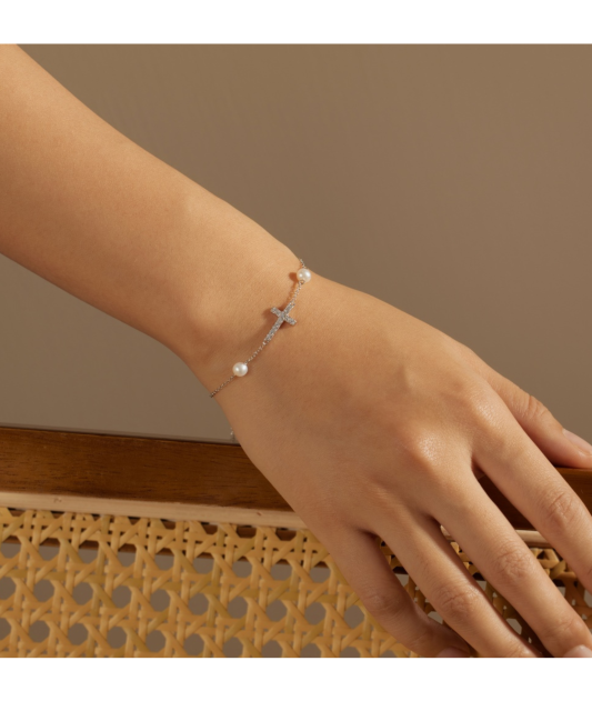 Sudraba rokassprādze ar pērlēm un cirkonijiem