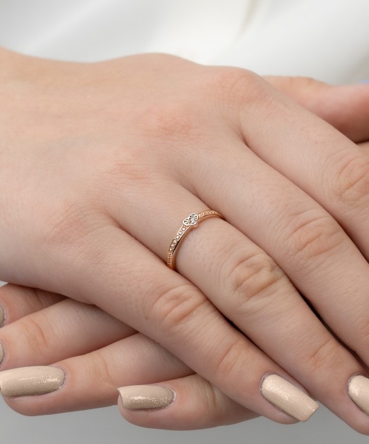 Zelta gredzens ar cirkonijiem