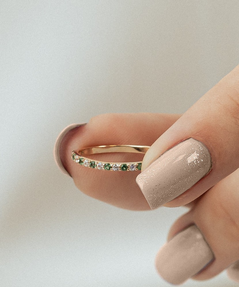 Zelta gredzens ar cirkonijiem