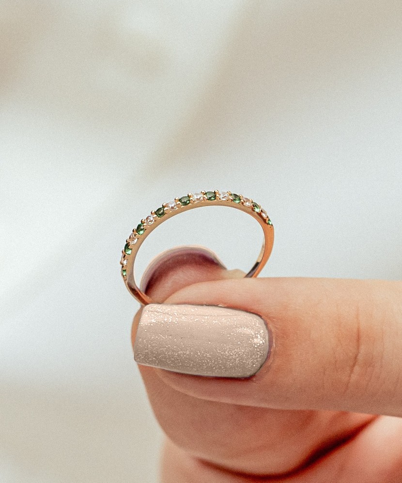 Zelta gredzens ar cirkonijiem