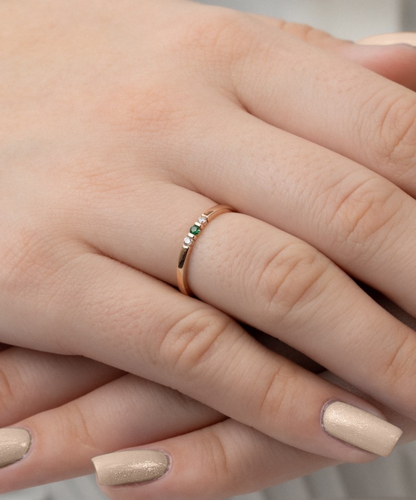 Zelta gredzens ar cirkonijiem