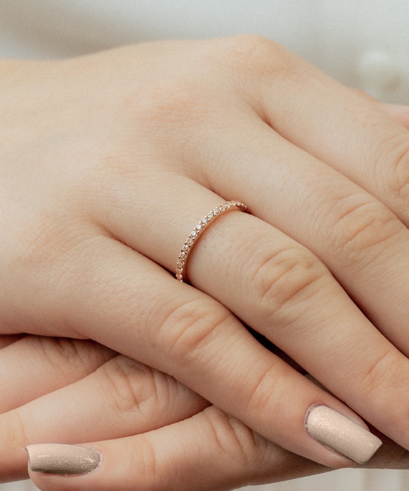 Zelta gredzens ar cirkonijiem