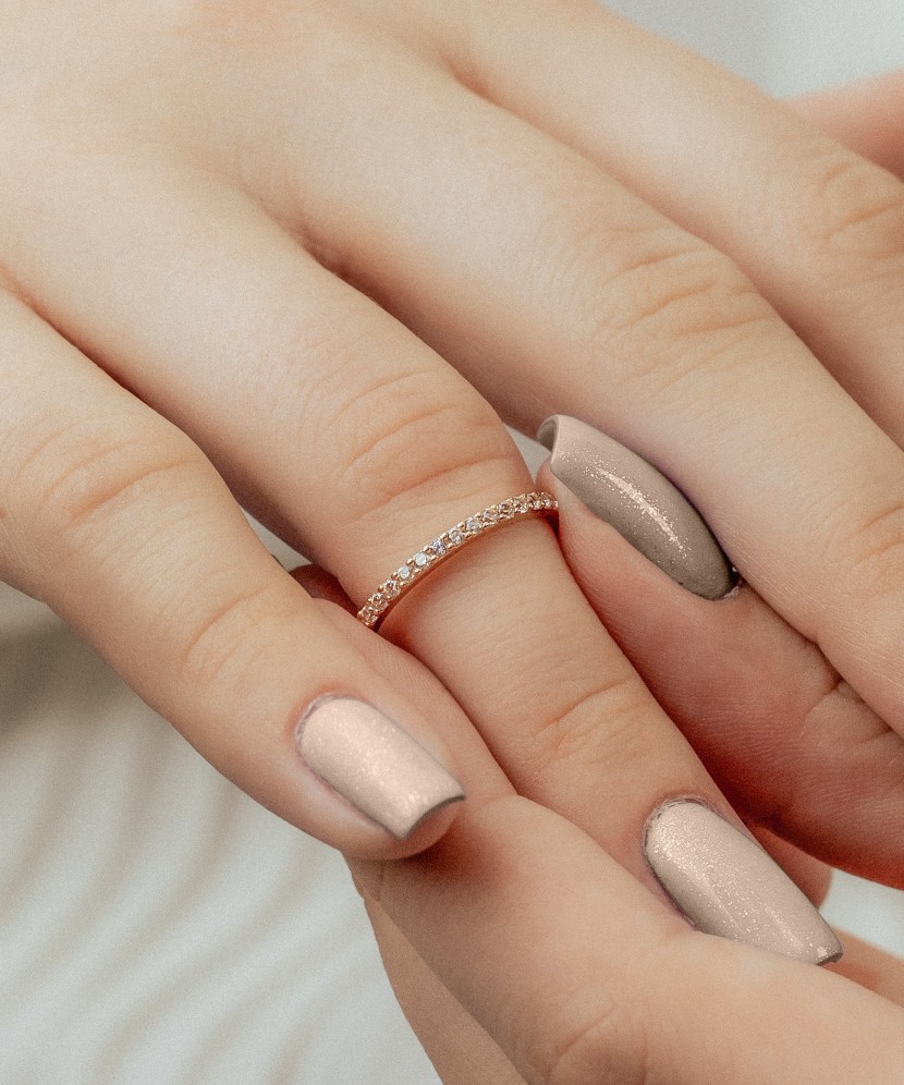 Zelta gredzens ar cirkonijiem