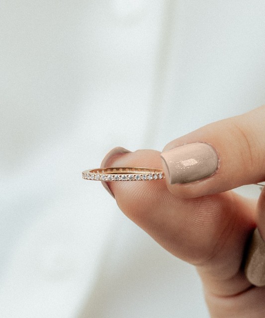 Zelta gredzens ar cirkonijiem