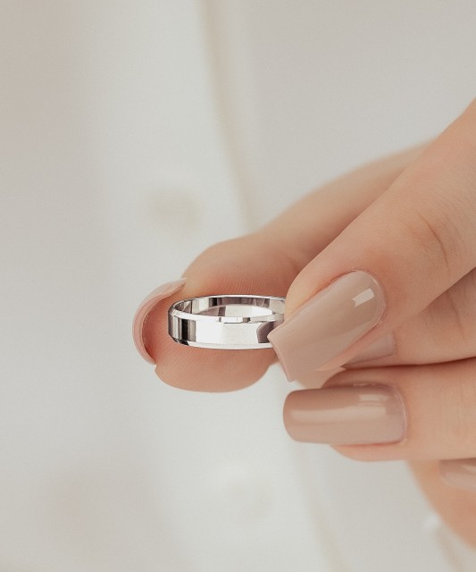 Baltā zelta laulības gredzens 4.5mm ar komfortu