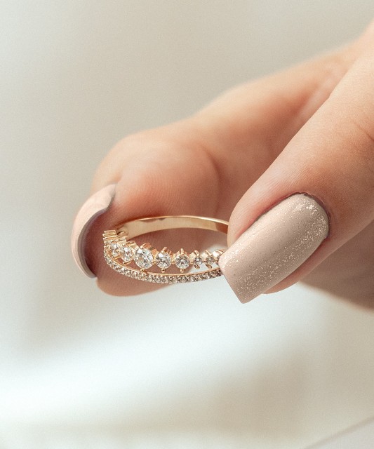 Золотое кольцо с цирконами