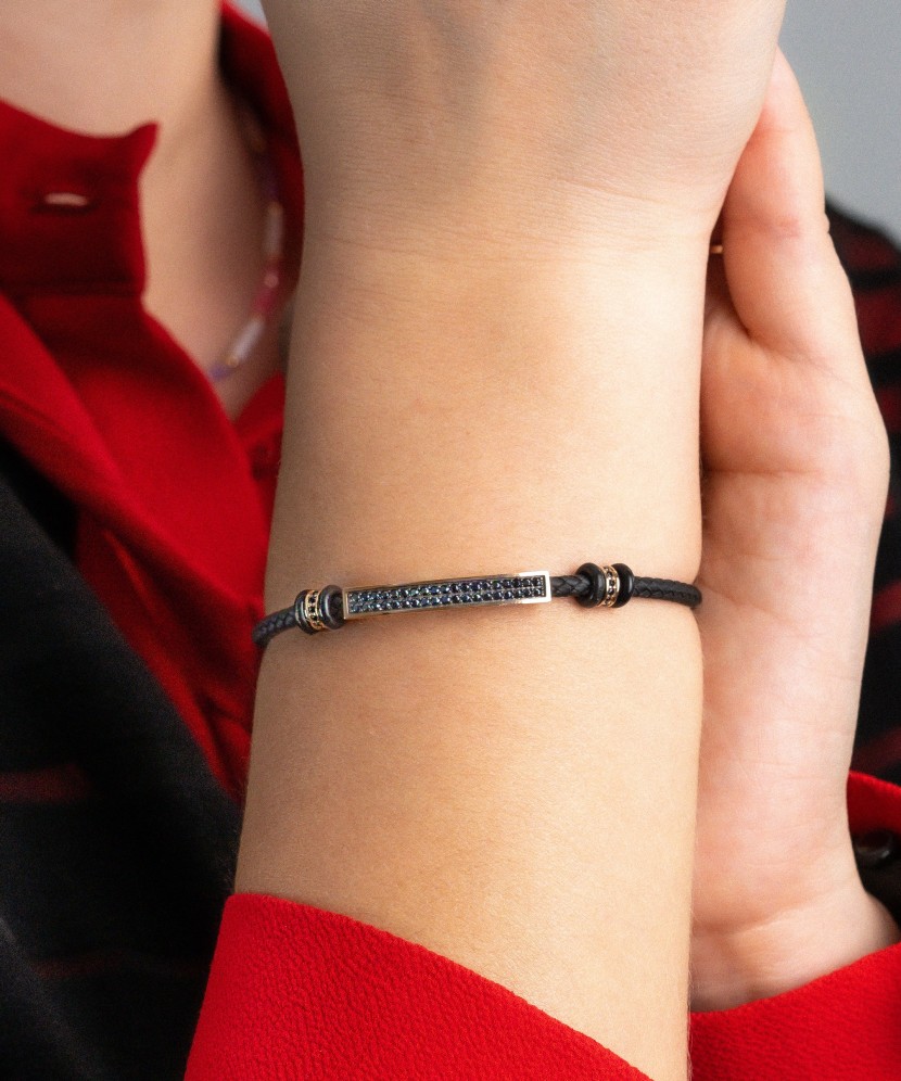 Золотой браслет с цирконами