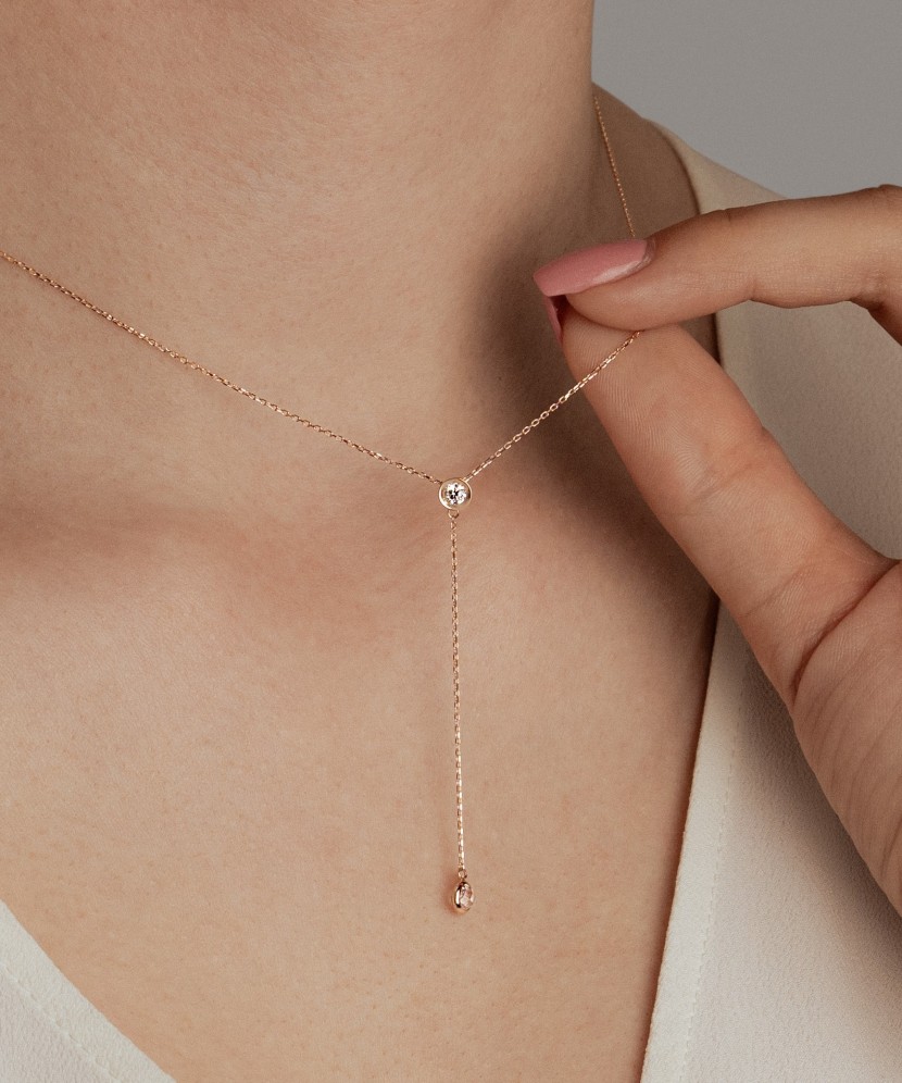 Золотая цепочка с подвеской из циркона