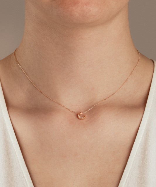 Zelta ķēdīte ar piekariņu "Mēness"