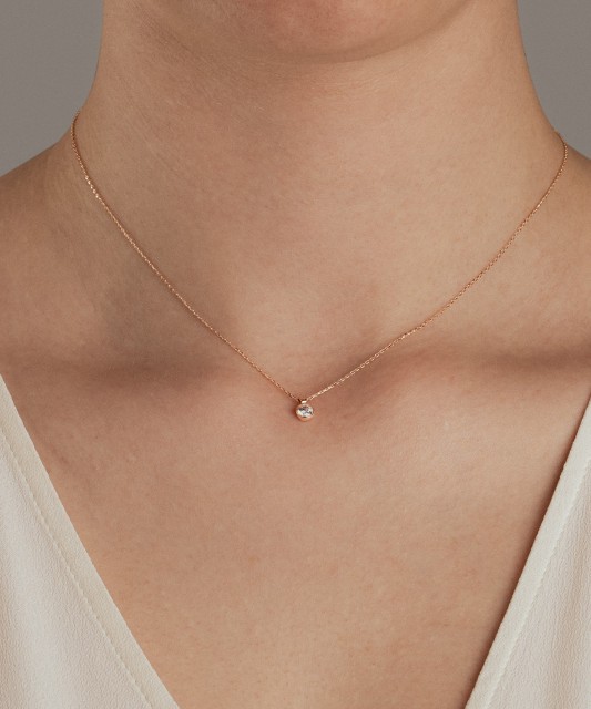 Золотая цепочка с подвеской из циркона