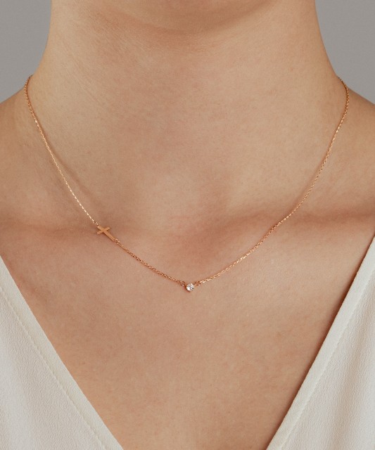 Zelta kaklarota ar cirkonija kulonu un krustiņu