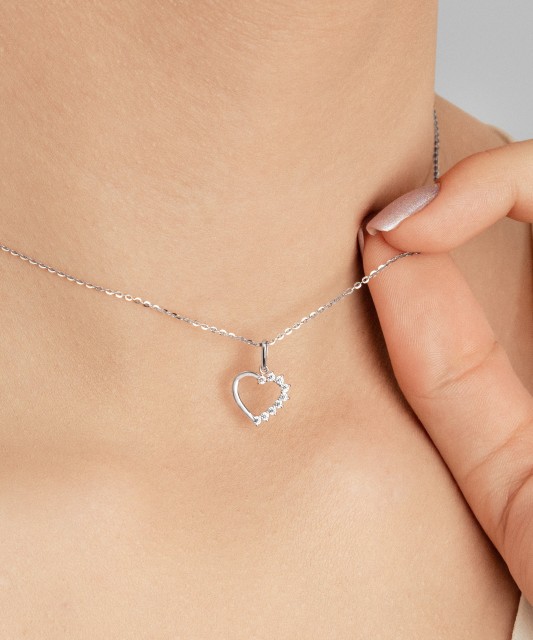 Подвеска из белого золота с цирконами "сердце"