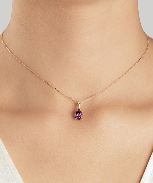 Zelta piekariņš ar ametistu