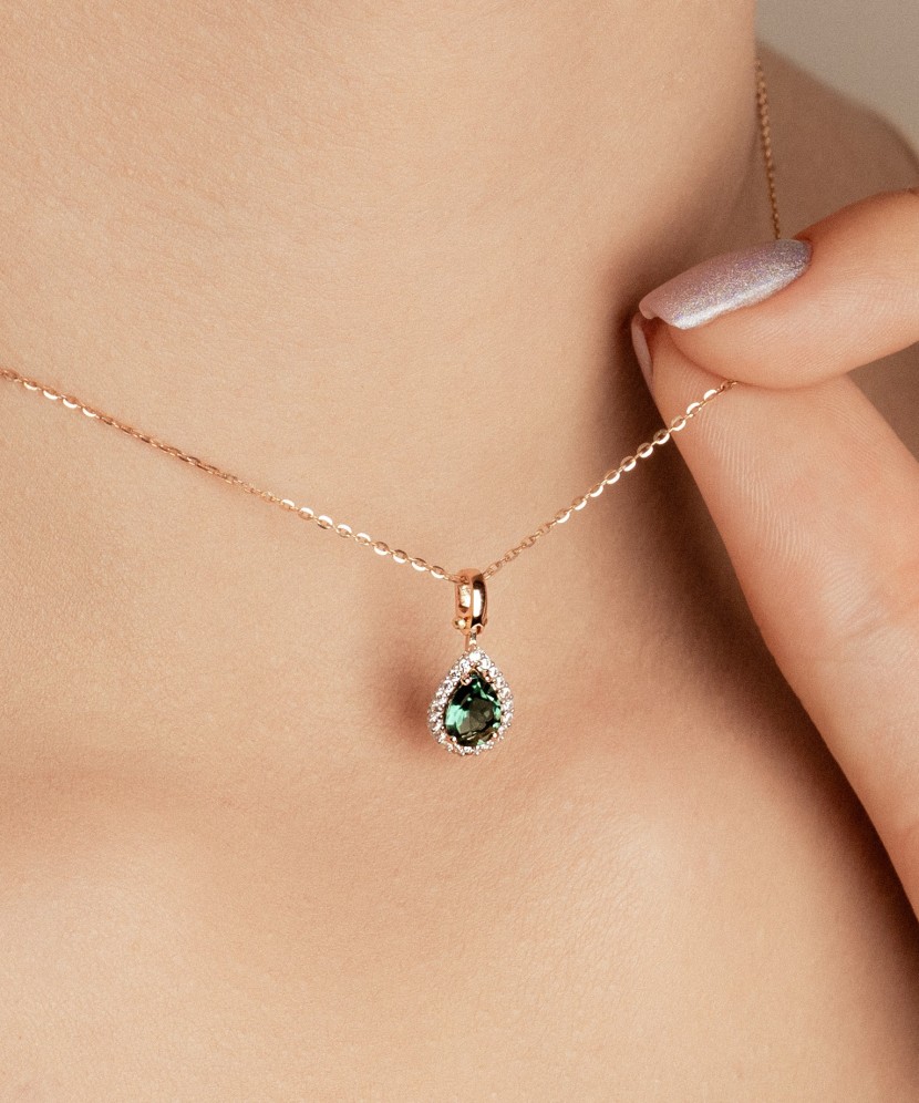 Zelta piekariņš ar cirkonijiem