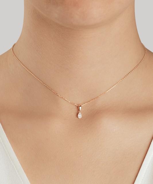 Zelta piekariņš ar cirkonijiem