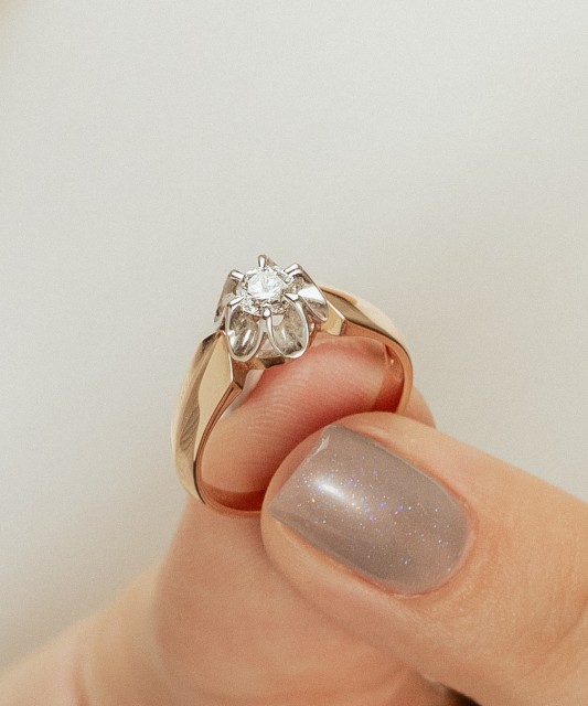 Zelta gredzens ar briljantu - Goldinga