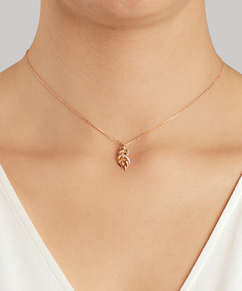 Zelta piekariņš ar dimantiem