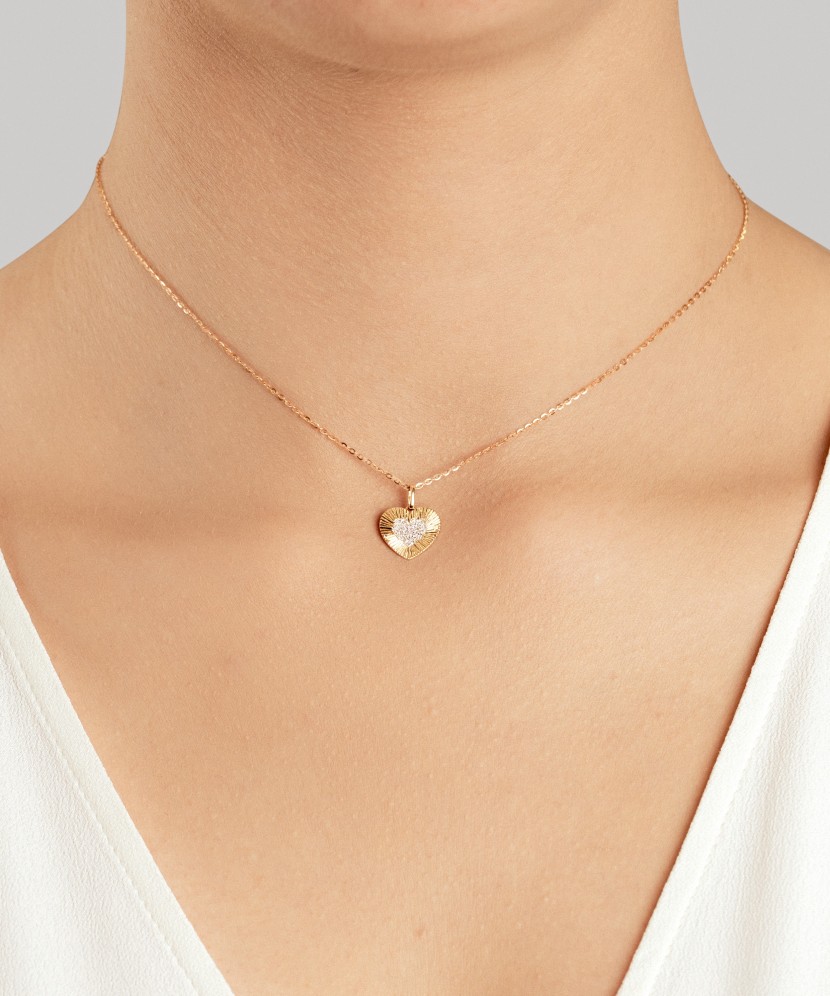 Dzeltena zelta kulons ar dimantiem un safīriem