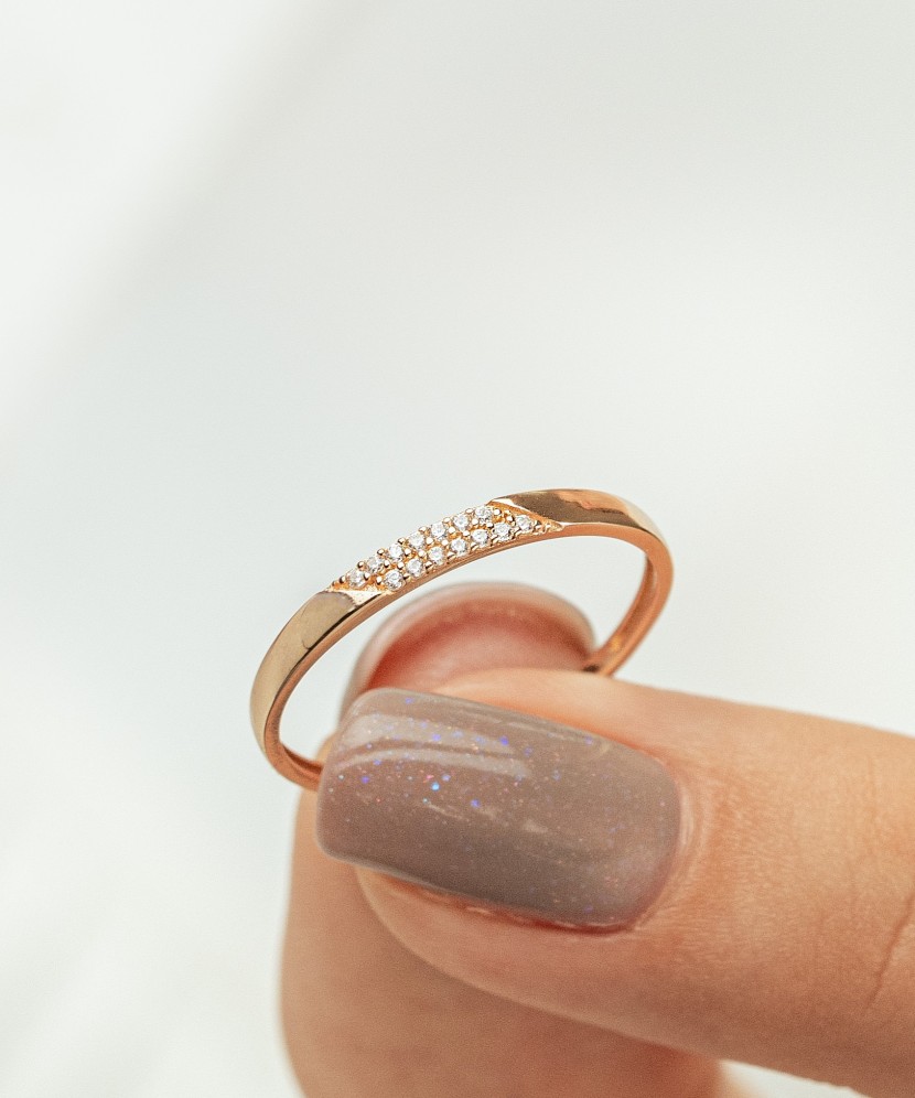 Zelta gredzens ar cirkonijiem