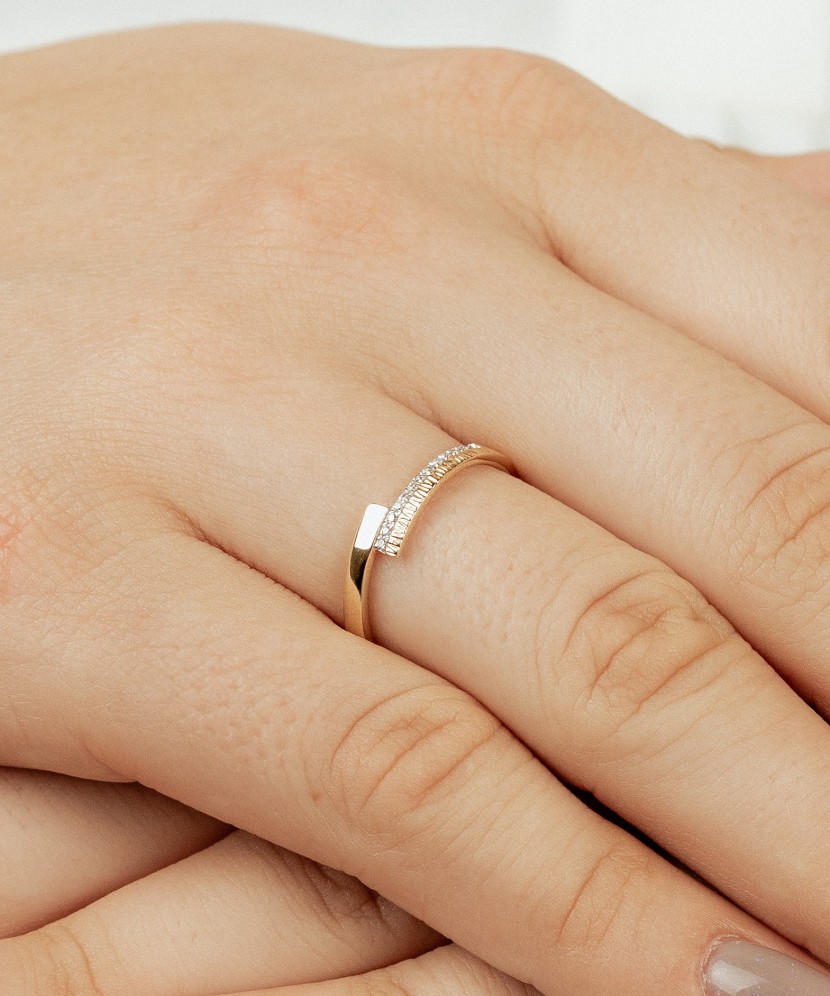 Dzeltena Zelta Gredzens Ar Dimantiem