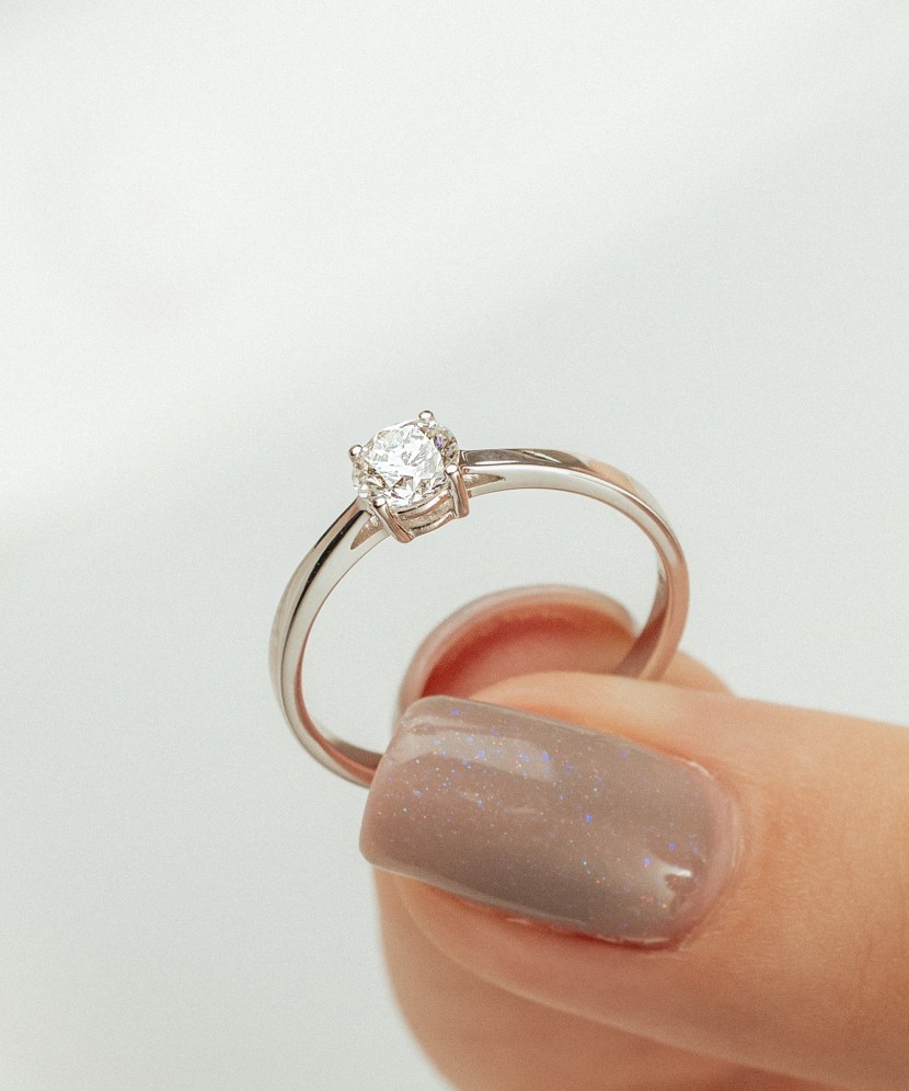 Кольцо из белого золота с бриллиантами (0.50ct)