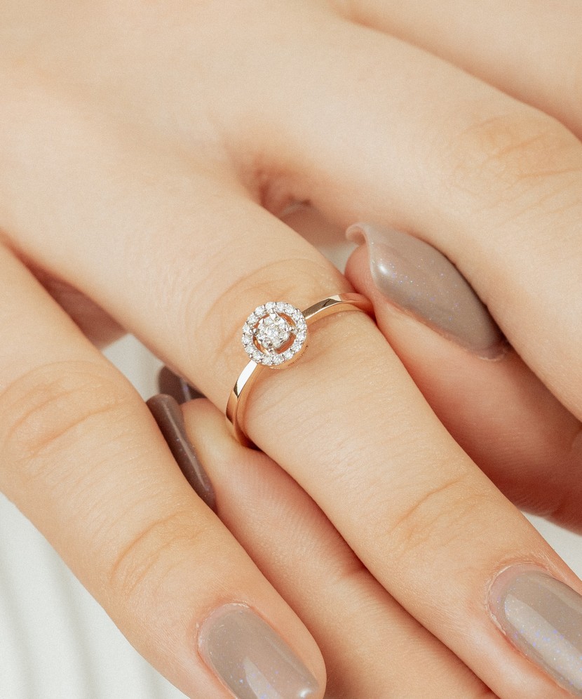 Золотое кольцо с алмазами