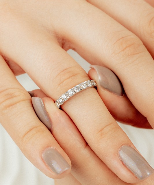 Кольцо из белого золота с бриллиантами (0.78ct)