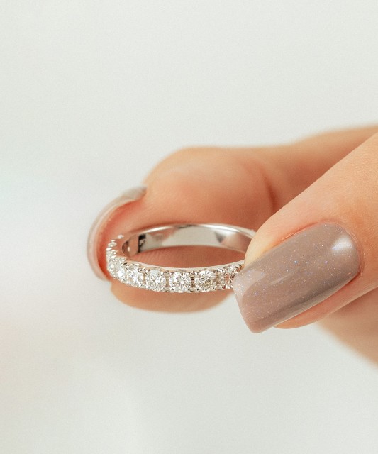 Baltā zelta gredzens ar briljantiem (0.78ct)