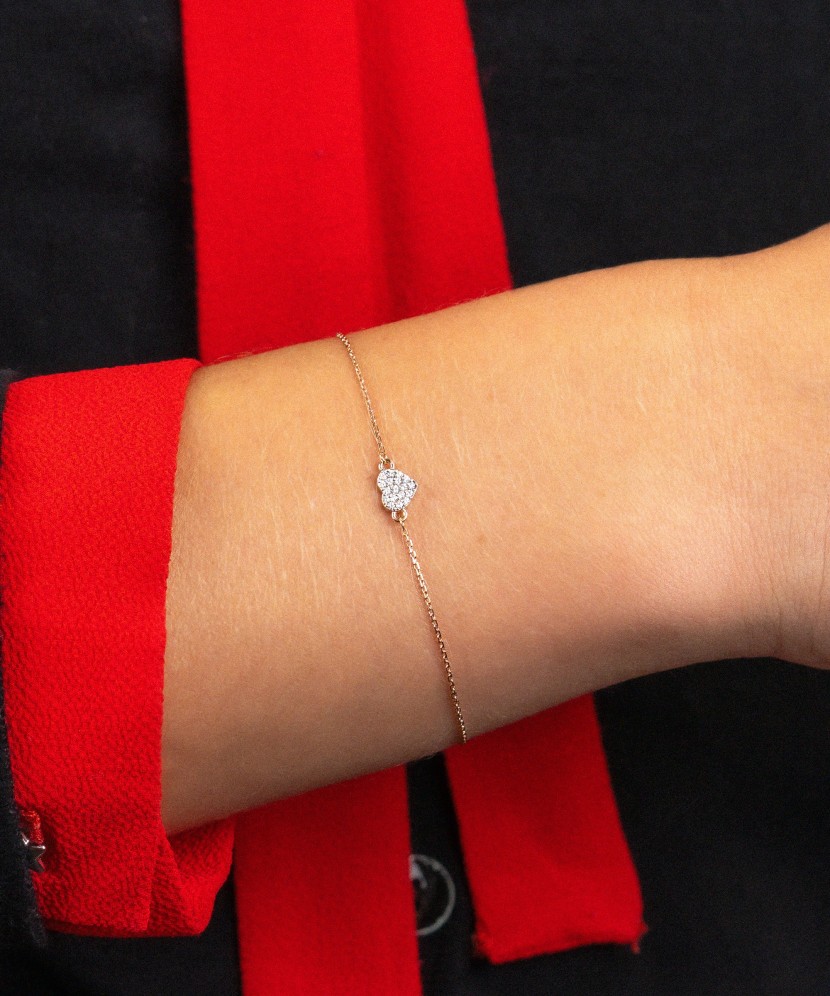 Zelta rokassprādze ar dimantiem "sirds"