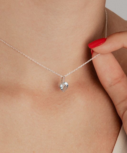 Baltā zelta kulons ar topāzu un dimantiem "Sirds"
