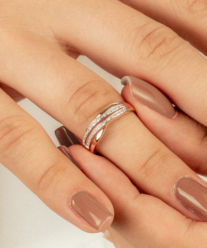 Zelta gredzens ar dimantiem