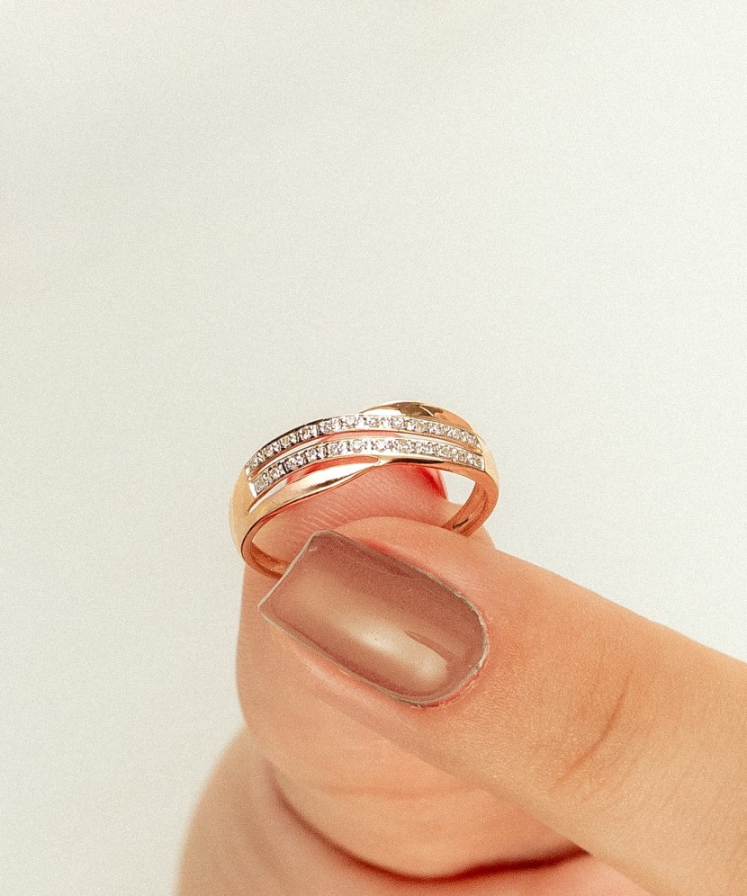 Золотое кольцо с алмазами