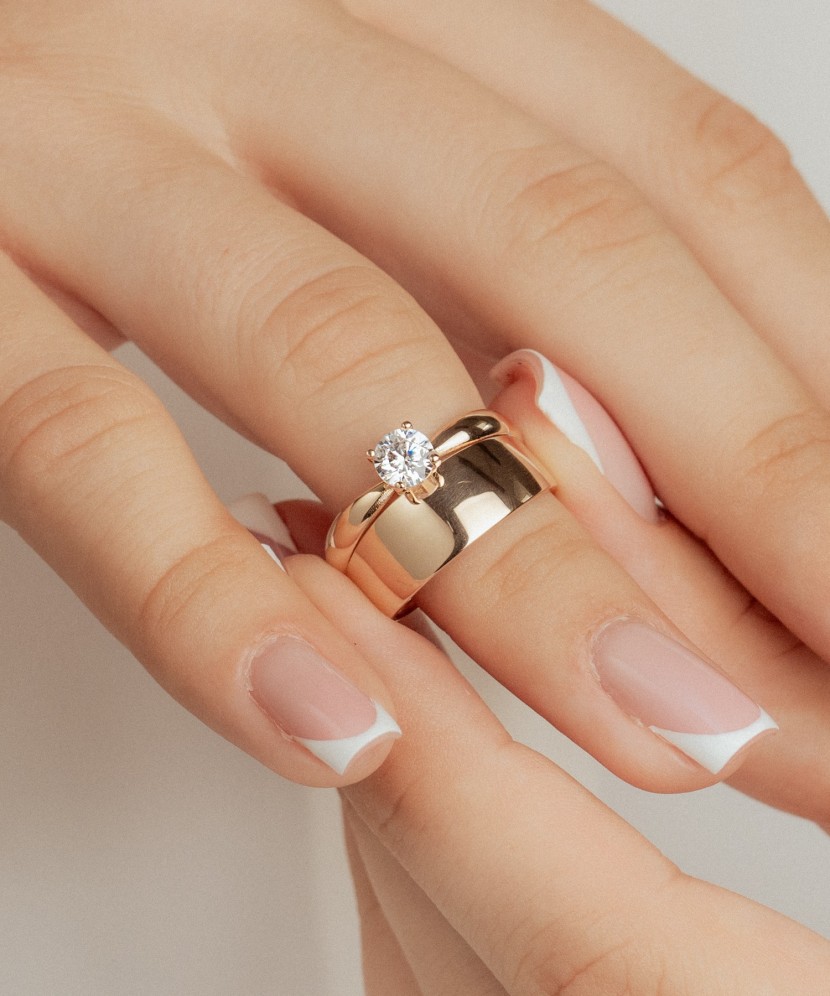 Zelta gredzens ar cirkoniju