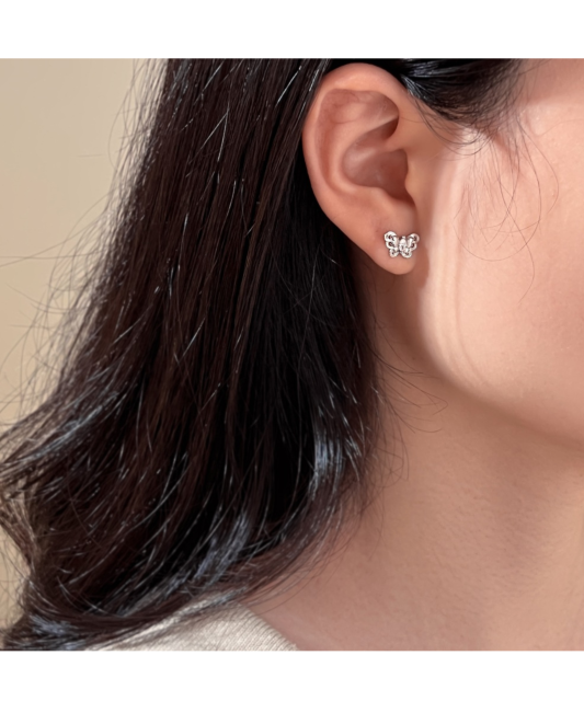 Sudraba auskari ar cirkonijiem "Taurenis"