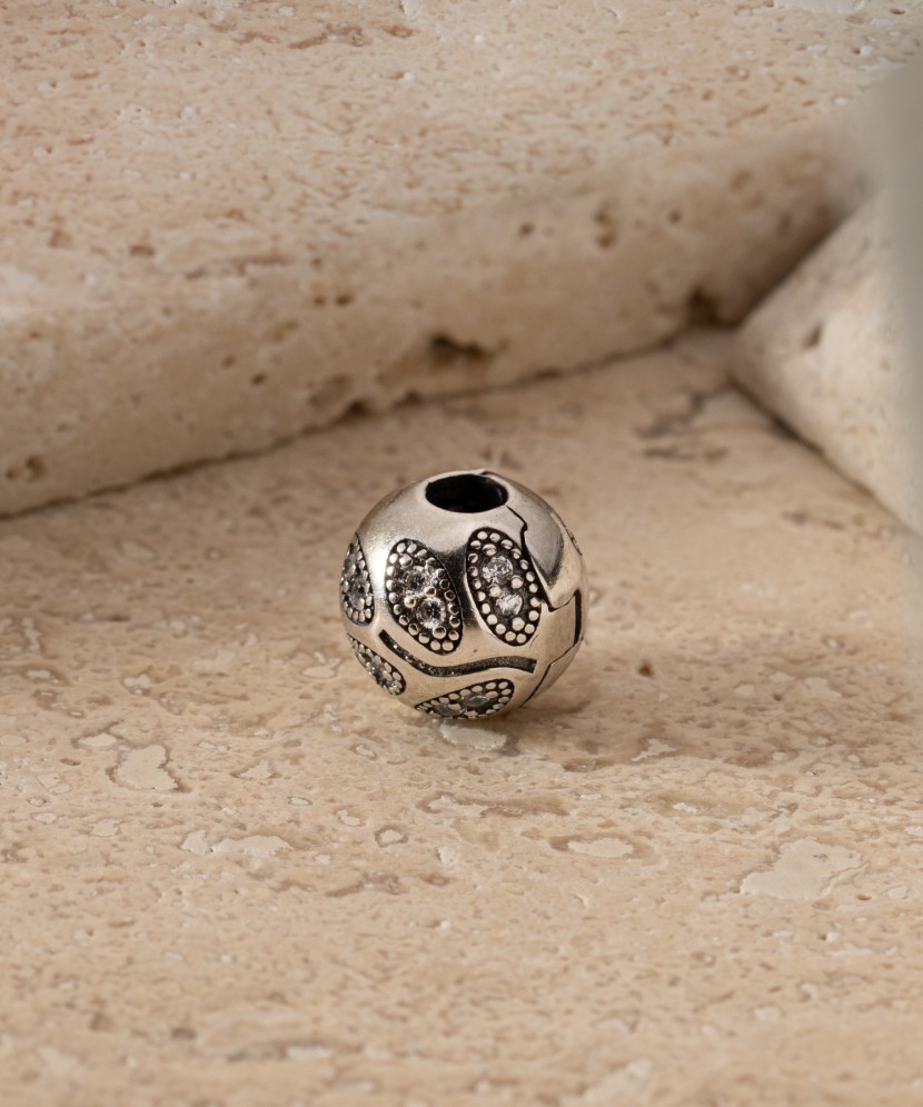 Apzeltīts sudraba piekariņš ar sudraba "Muciņa"