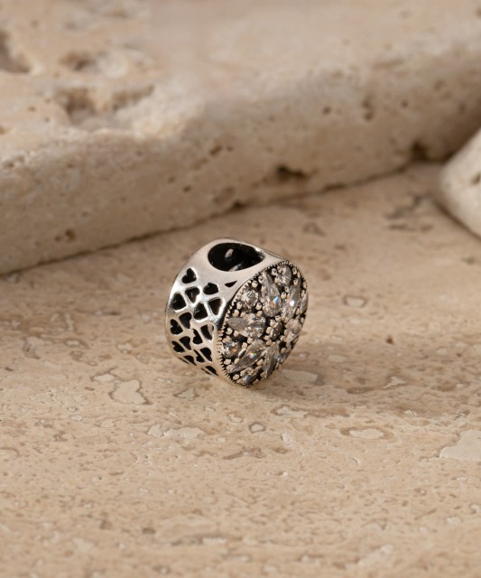 Sudraba piekariņš ar cirkonijiem