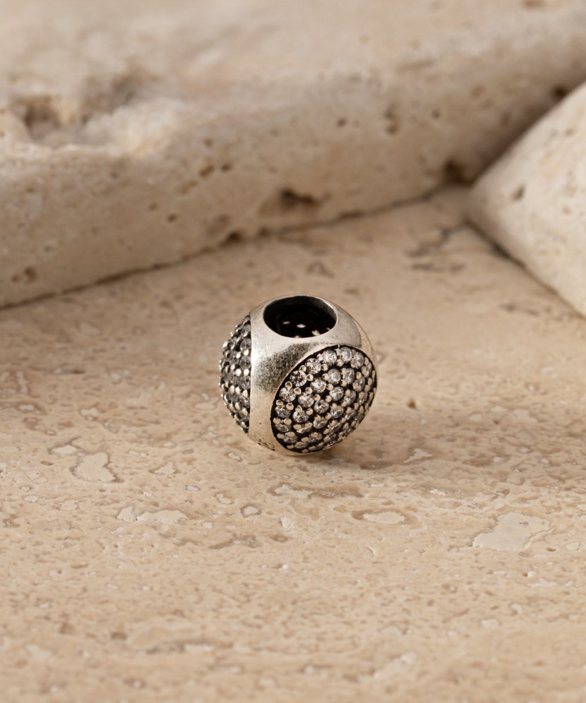 Apzeltīts sudraba piekariņš ar sudraba "Muciņa"