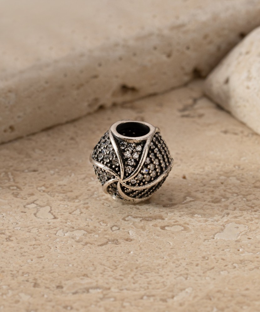 Apzeltīts sudraba piekariņš ar sudraba "Muciņa"