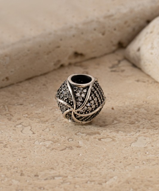 Apzeltīts sudraba piekariņš ar sudraba "Muciņa"