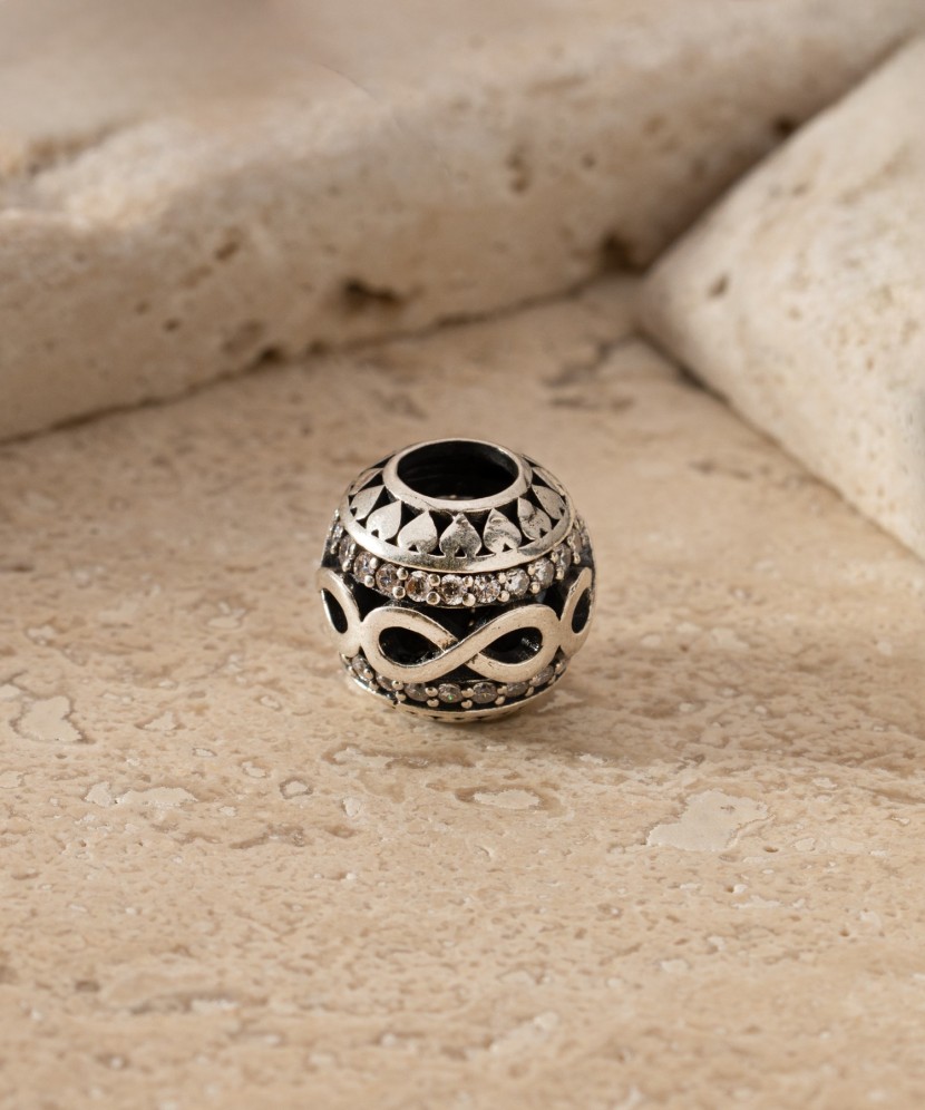 Apzeltīts sudraba piekariņš ar sudraba "Muciņa"