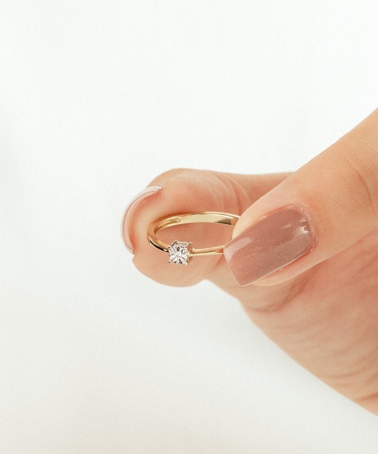 Dzeltena Zelta Gredzens Ar Dimantiem